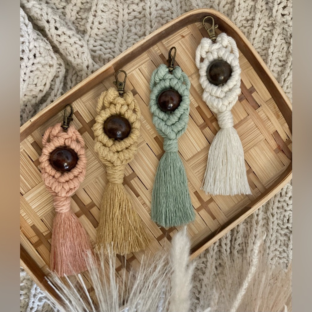 Handmade macrame fidget keychain